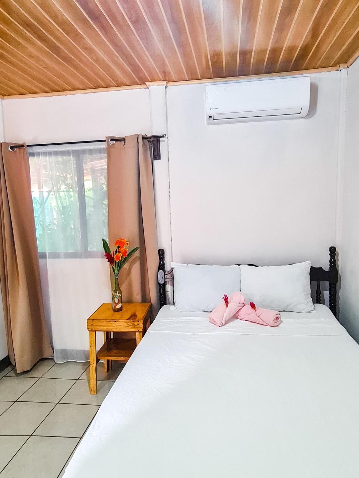 Hospedaje Combi Dream Bird Apartman Playas del Coco Kültér fotó