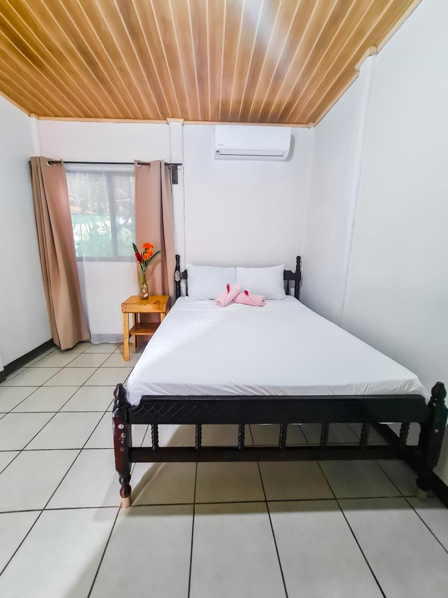 Hospedaje Combi Dream Bird Apartman Playas del Coco Kültér fotó