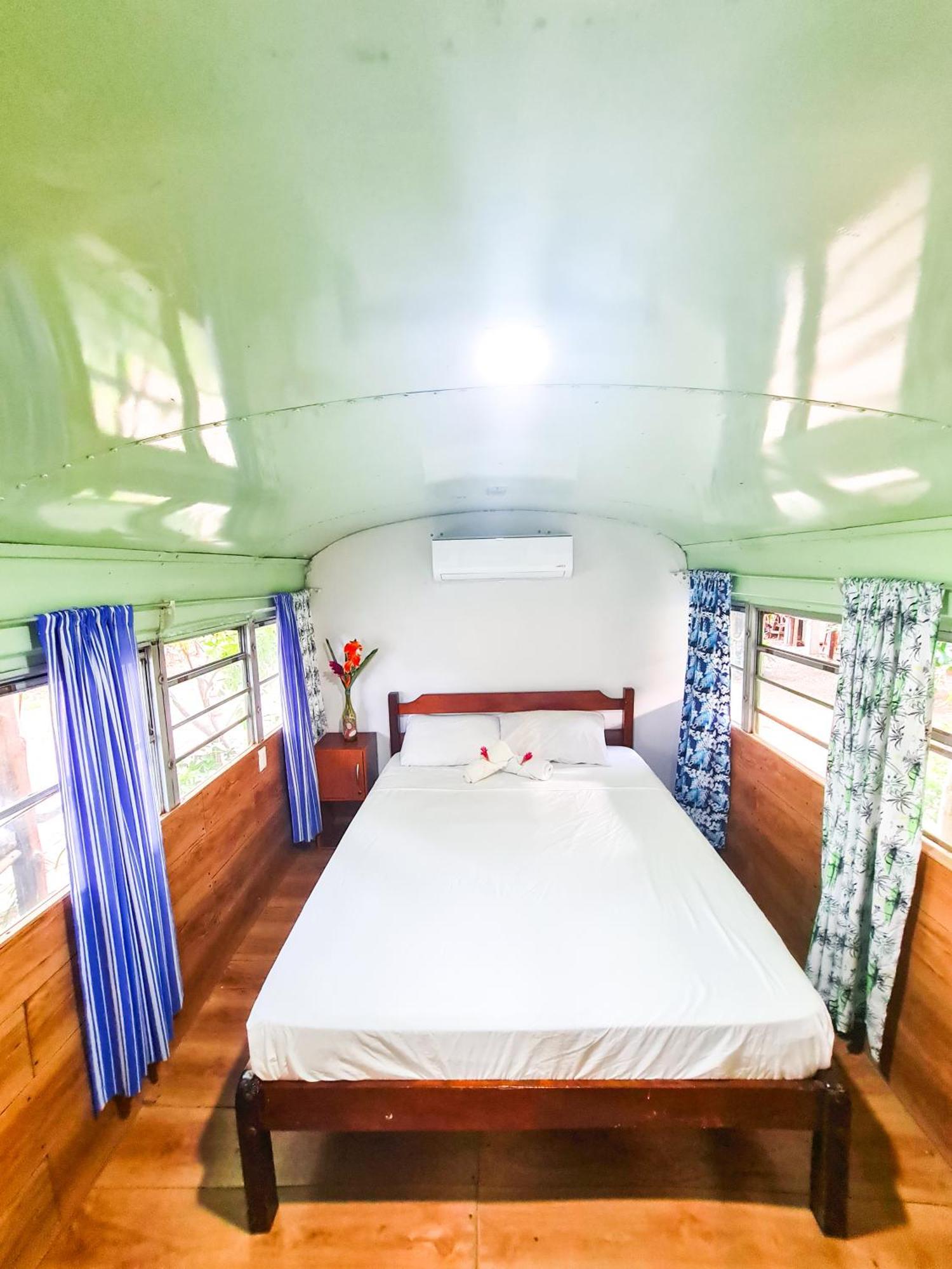 Hospedaje Combi Dream Bird Apartman Playas del Coco Kültér fotó